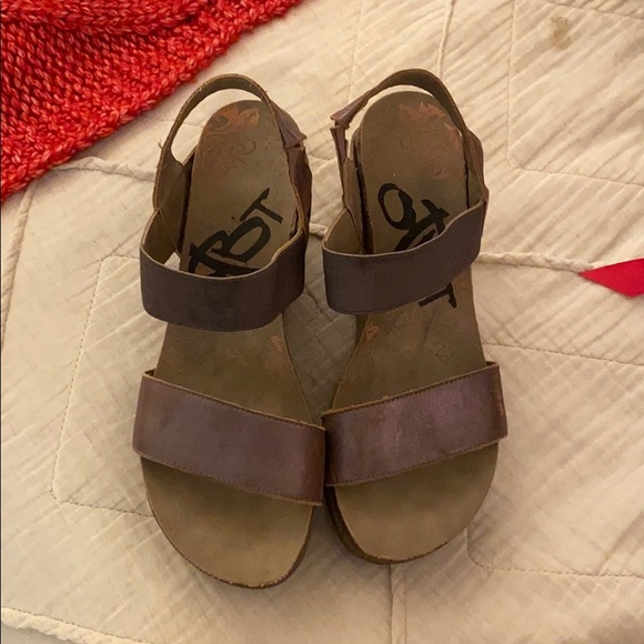 OTBT heels - Picture 1 of 2